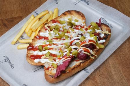 Ekmek Arası Dana Sosis (100 gr) | 220,00